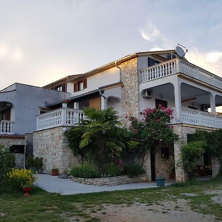 Apartament Nada And Family Rovinjsko Selo Zewnętrze zdjęcie