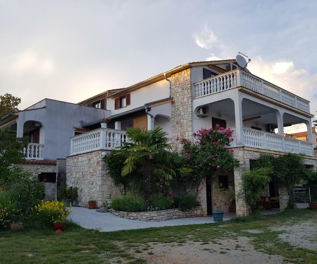 Apartament Nada And Family Rovinjsko Selo Zewnętrze zdjęcie